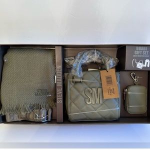 Steve Madden bbabi gift set olive
